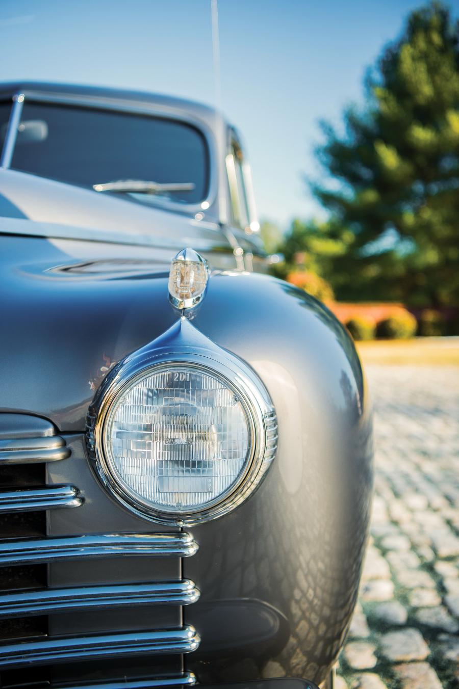 Детали экстерьера Chrysler Windsor Sedan (С-28) 1941 года  (фото 9 из 17)